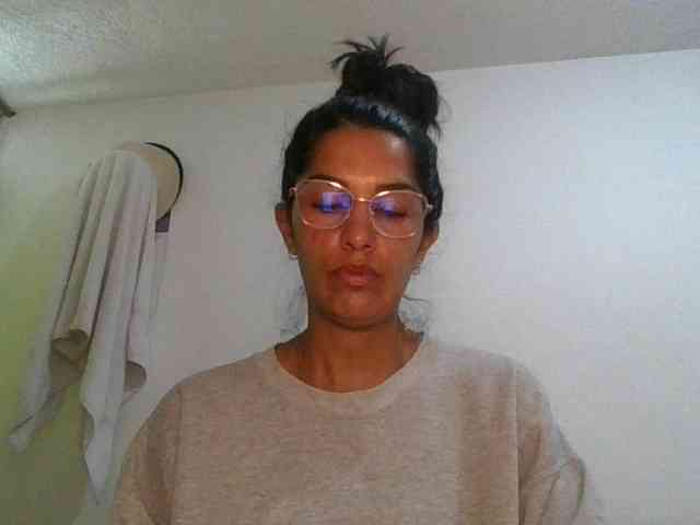 JuanaBrunette webcam