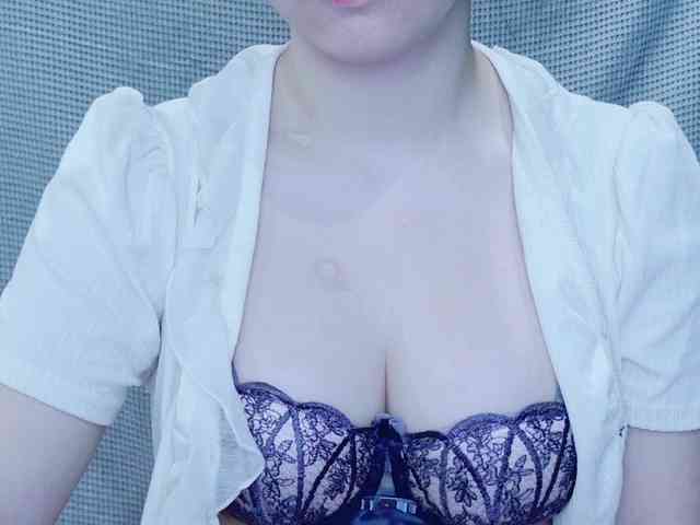 kiki-001 webcam