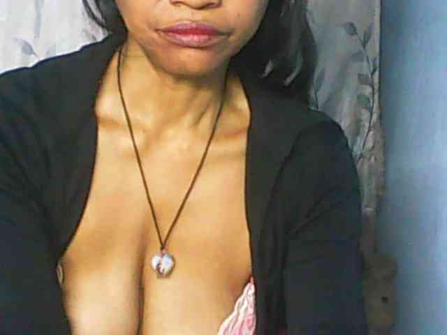 Cute0403 webcam