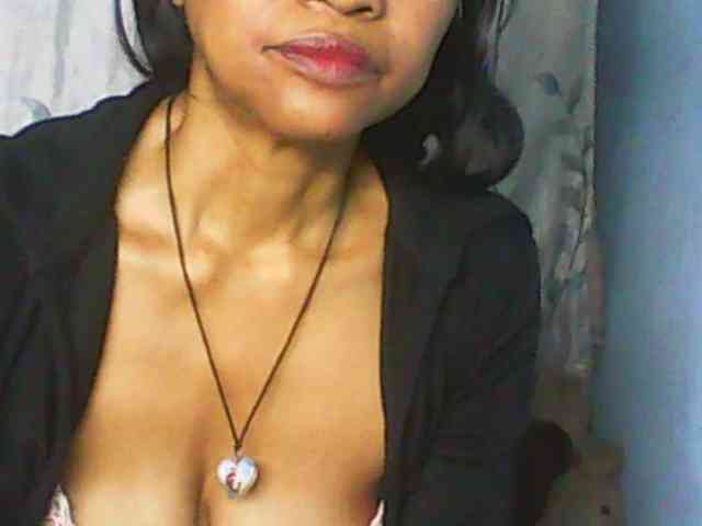 Cute0403 webcam