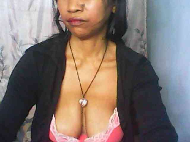 Cute0403 webcam