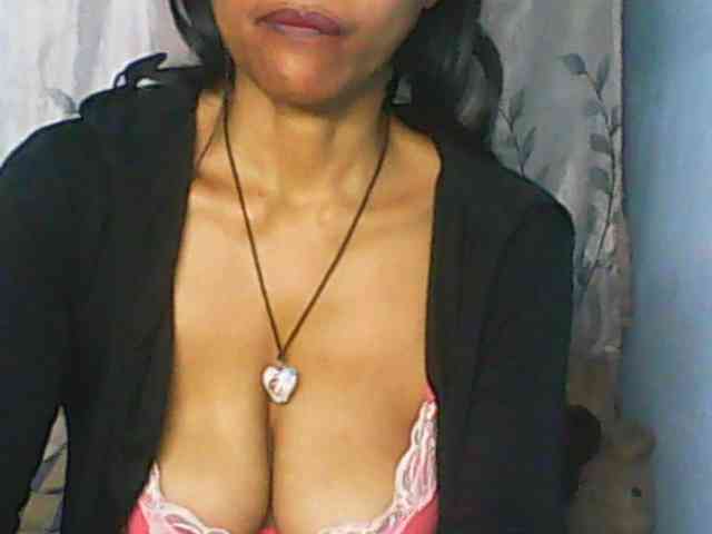 Cute0403 webcam