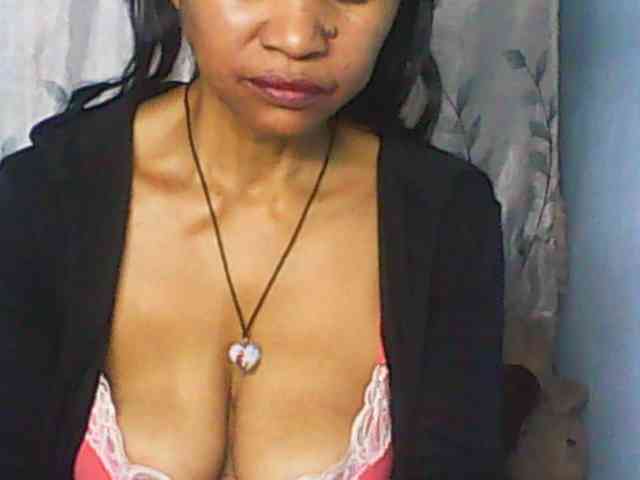 Cute0403 webcam