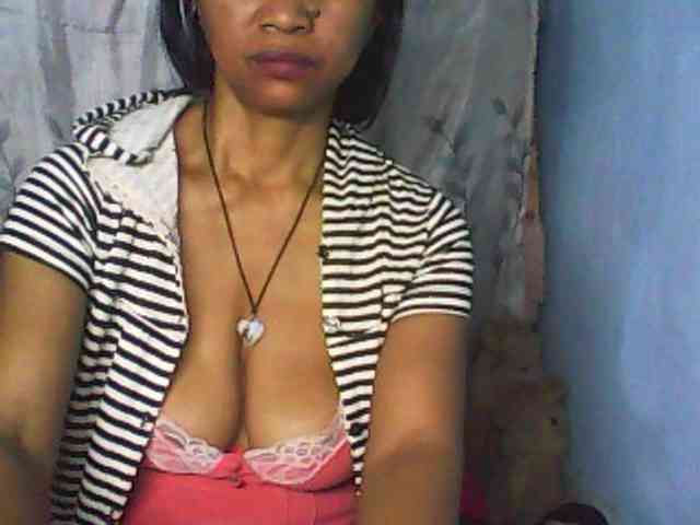 Cute0403 webcam