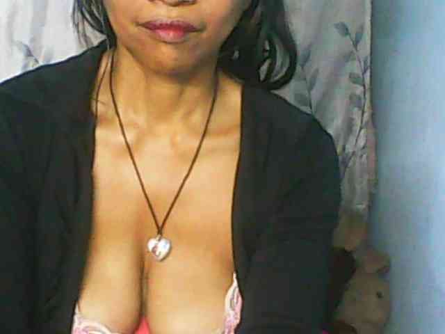 Cute0403 webcam