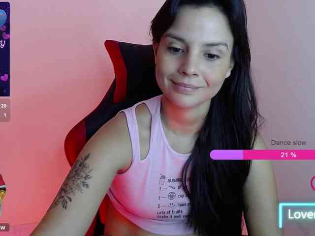 MiaRobinn webcam