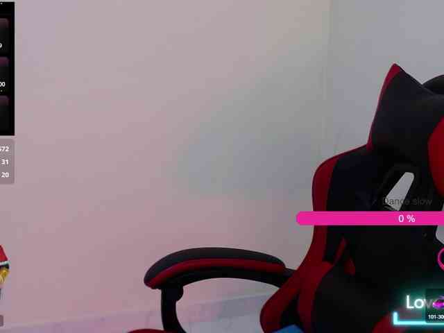 MiaRobinn webcam
