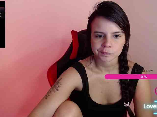 MiaRobinn webcam