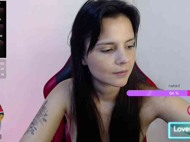 MiaRobinn webcam
