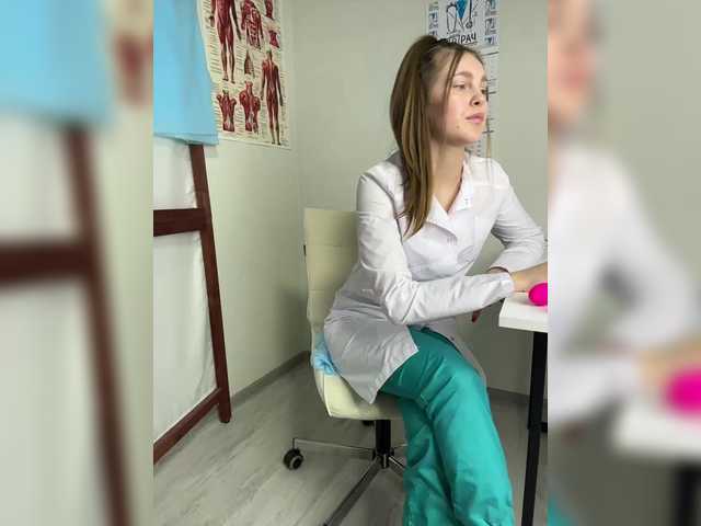 Entra en el chat con el modelo DokTor_Ada DokTor_Ada