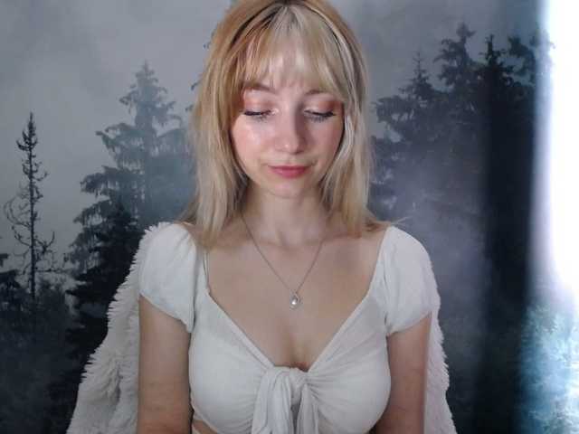 LuciaLovely webcam