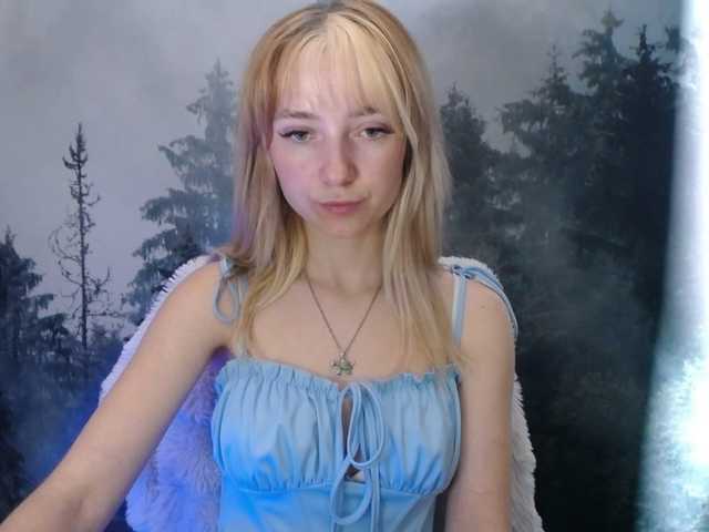 LuciaLovely webcam