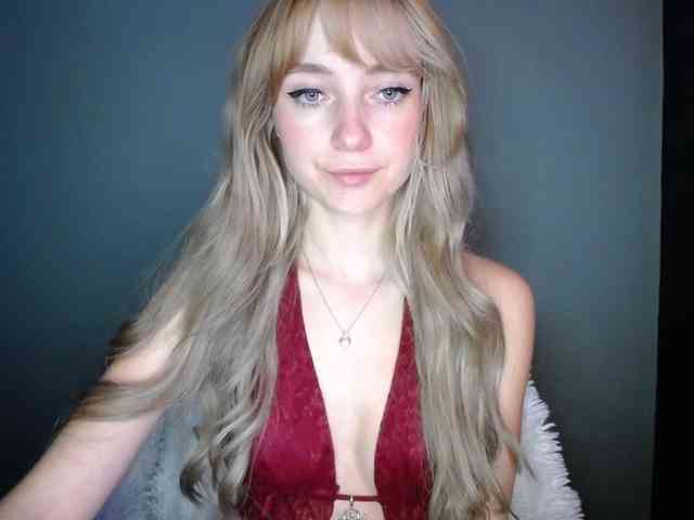 LuciaLovely webcam