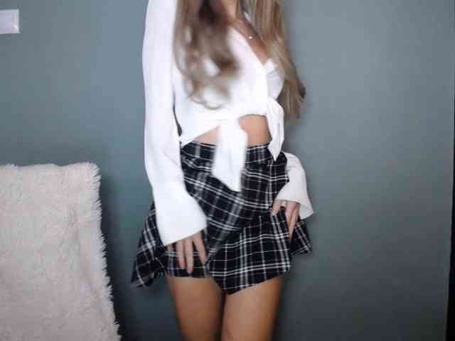 LuciaLovely webcam