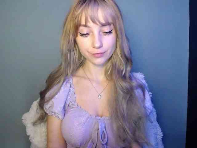LuciaLovely webcam