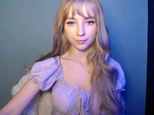 LuciaLovely webcam