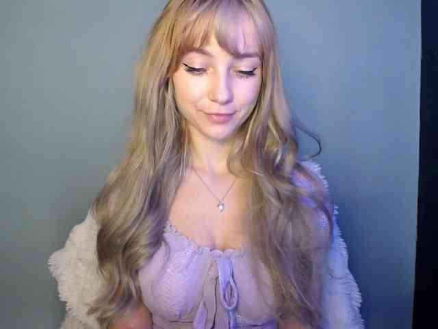 LuciaLovely webcam