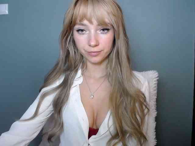 LuciaLovely webcam