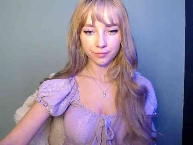 LuciaLovely webcam