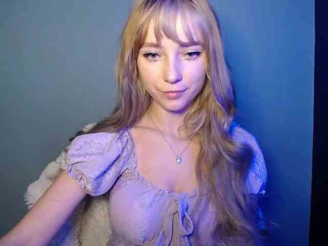 LuciaLovely webcam