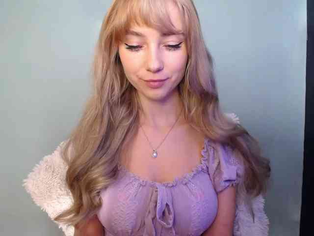 LuciaLovely webcam