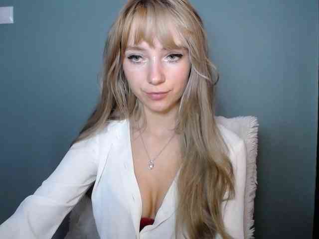 LuciaLovely webcam