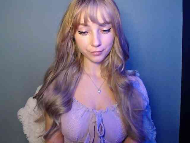 LuciaLovely webcam