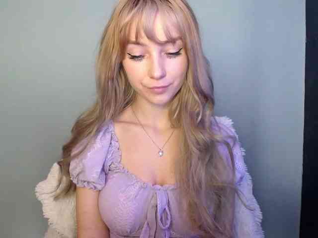 LuciaLovely webcam