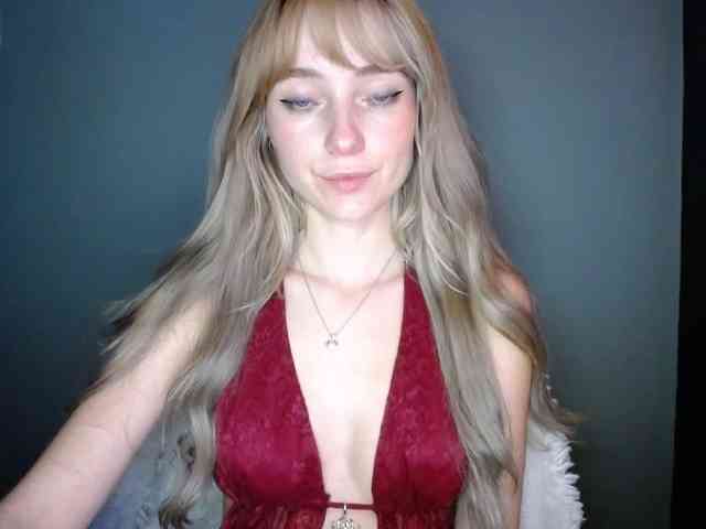 LuciaLovely webcam