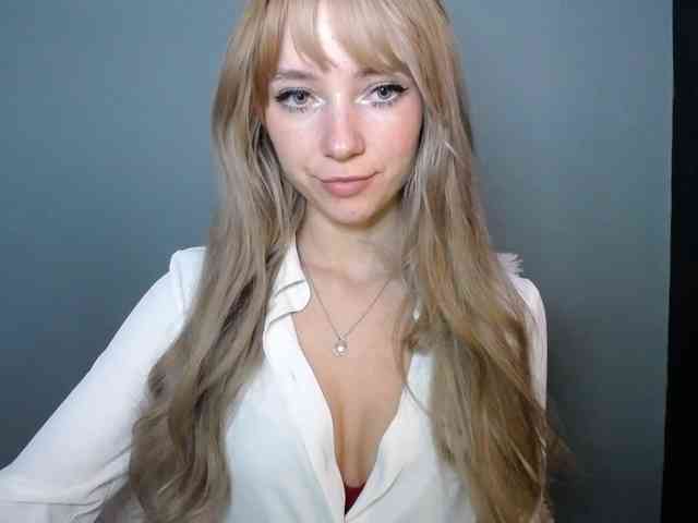 LuciaLovely webcam