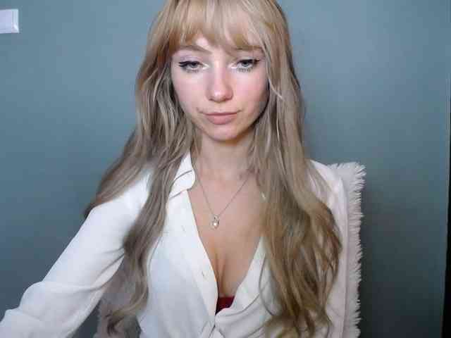 LuciaLovely webcam