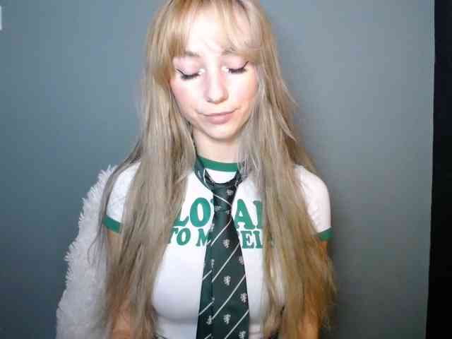 LuciaLovely webcam