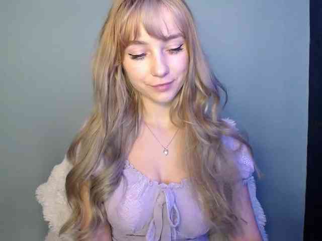 LuciaLovely webcam