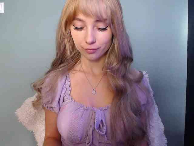 LuciaLovely webcam