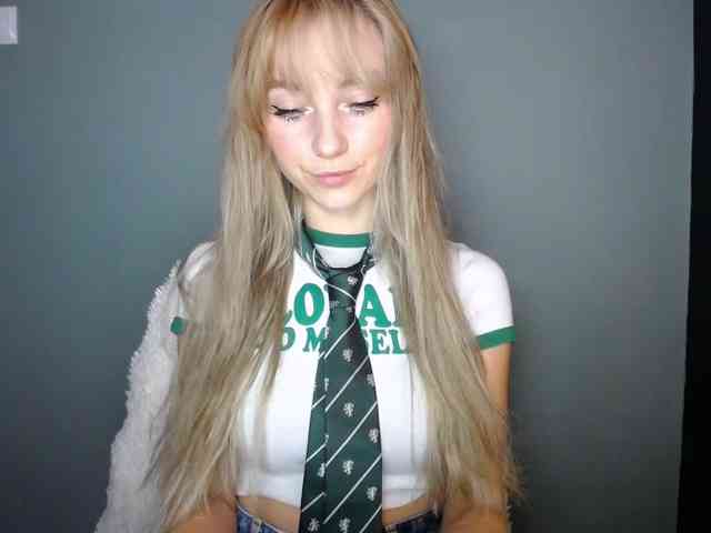LuciaLovely webcam