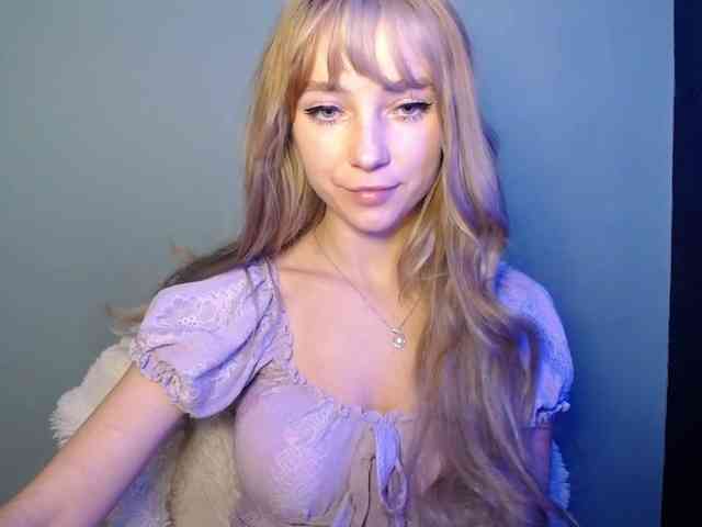 LuciaLovely webcam