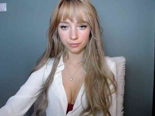 LuciaLovely webcam