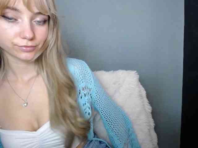 LuciaLovely webcam