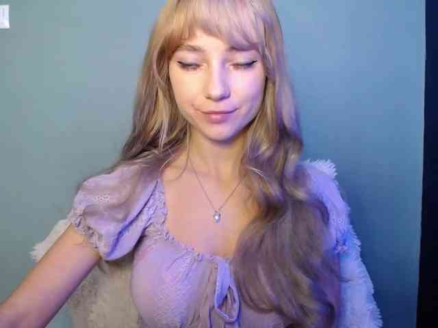 LuciaLovely webcam