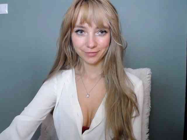 LuciaLovely webcam