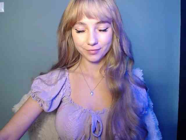 LuciaLovely webcam