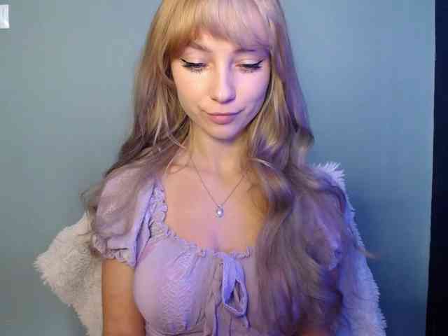 LuciaLovely webcam
