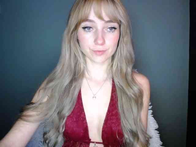 LuciaLovely webcam