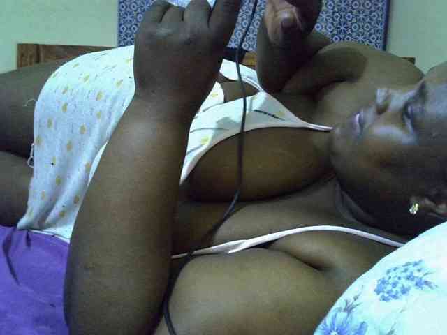AfricanBBw webcam