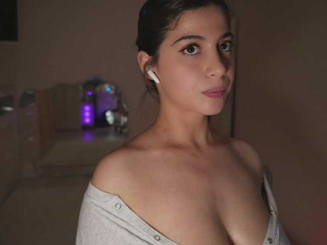 Vai a chattare su -Madi- -Madi-