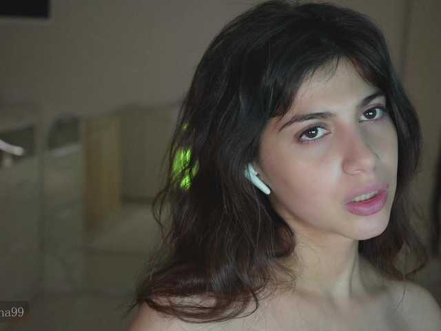 Entra en el chat con el modelo -Madi- -Madi-