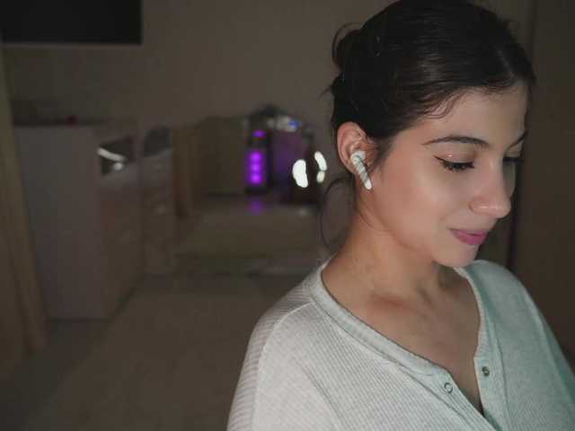 Vai a chattare su -Madi- -Madi-