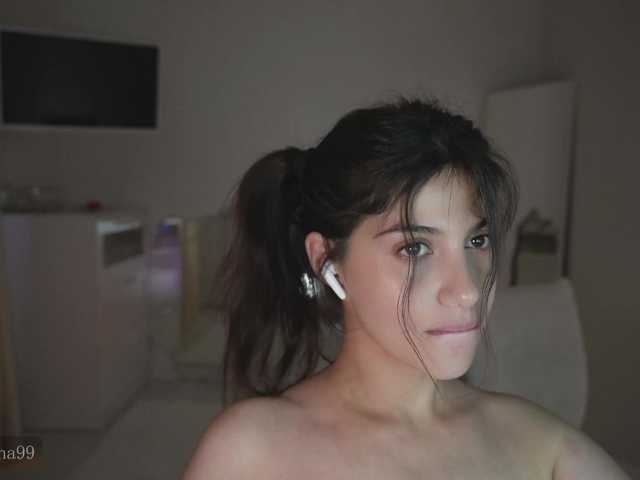 Entra en el chat con el modelo -Madi- -Madi-