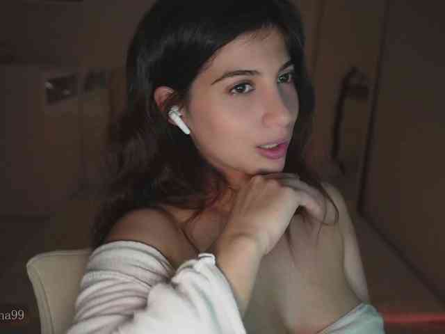 -Madi- webcam