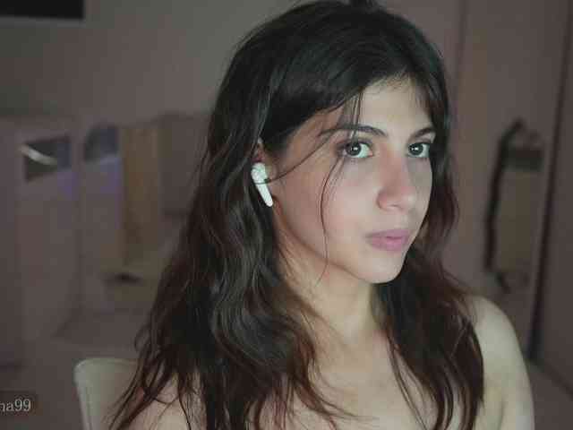 -Madi- webcam